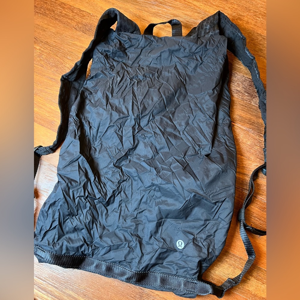NWOT- Lululemon packable light backpack